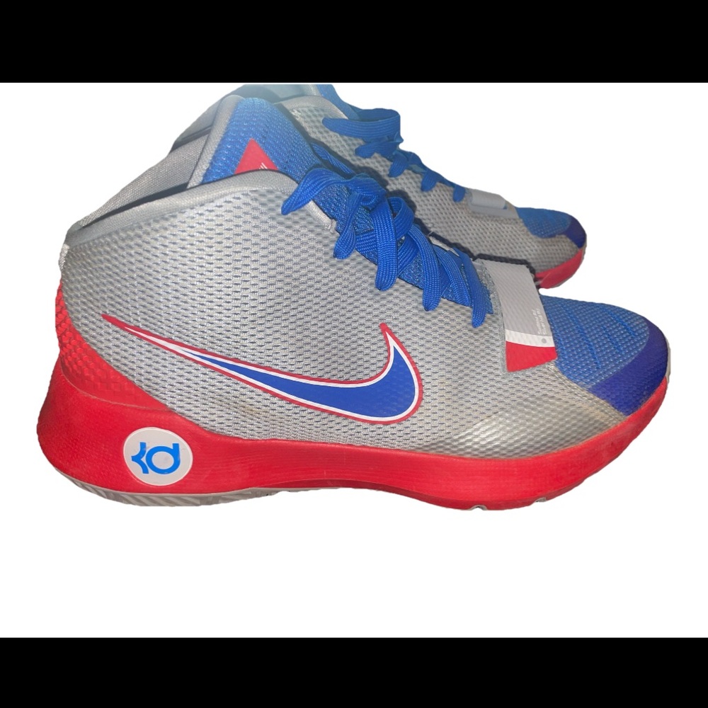 NIKE KD TREY 5 III BASKETBALL SHOES WOLF GRAY /UNIVERSITY RED/ BLUE SIZE 10.5